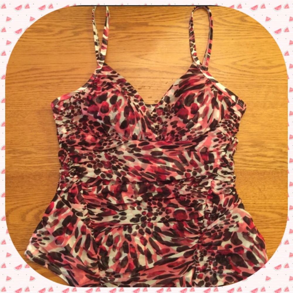Women's Padded Swimsuit Top sz med